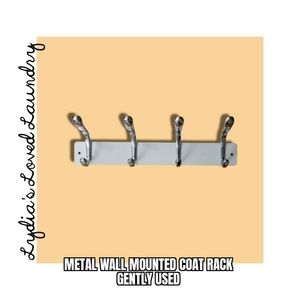 🌞 5/$20 Wall Mounted Coat Rack - All Metal - Gently Used